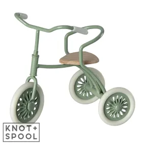 2024 Maileg Mouse Green Abri À Tricycle