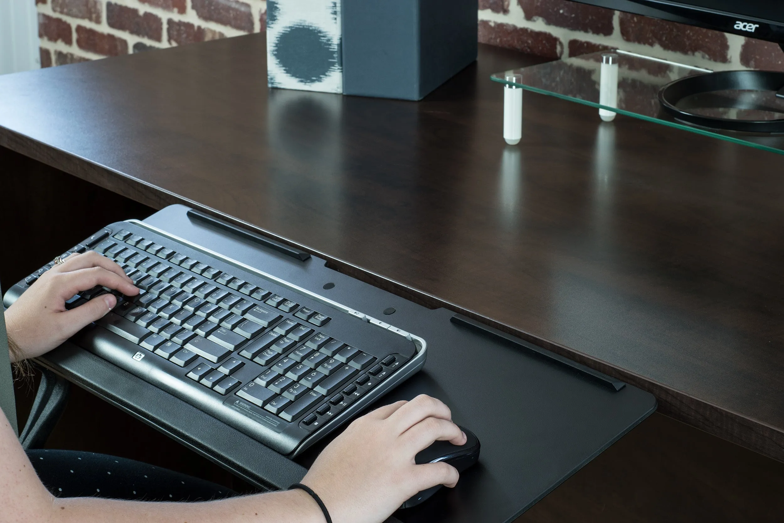 Black Deluxe Under Desk Keyboard Tray