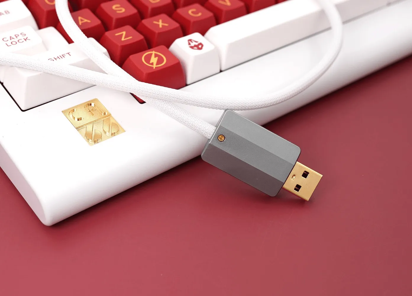 GeekCable Red White Handmade Customized Mechanical Keyboard Cable