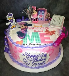 Minnie Mouse Round Cake with Edible Image Layon and Figure Set